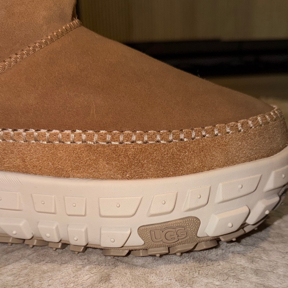 UGG® All-Gender Venture Daze Ultra Mini Boot - Chestnut - Picture 3 of 8